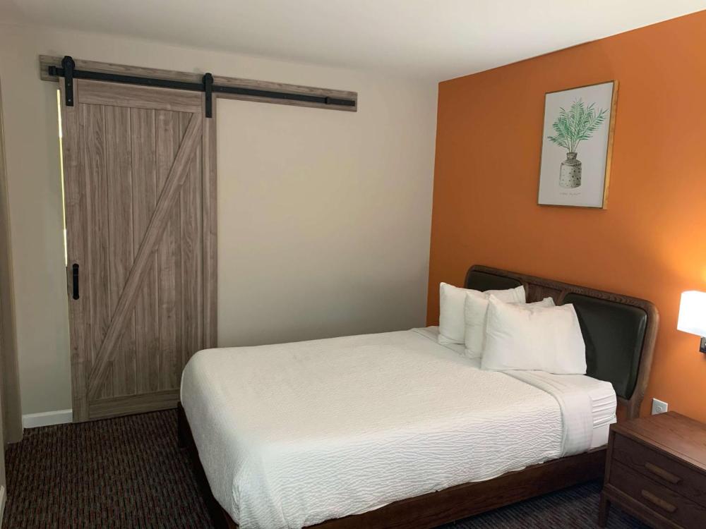 King Room interior